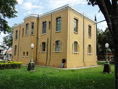 BIBLIOTECA DE ITAPIRA (CASA DA CULTURA)